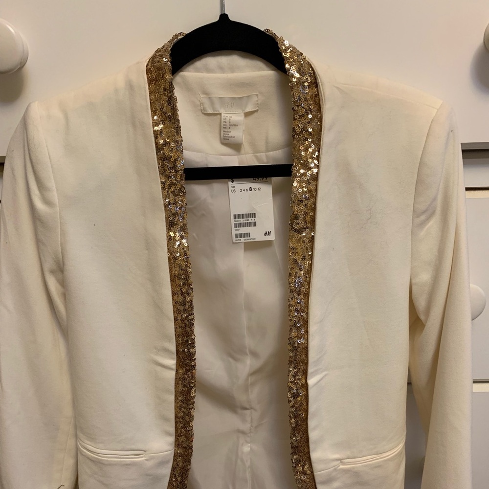 Sequenced trim blazer